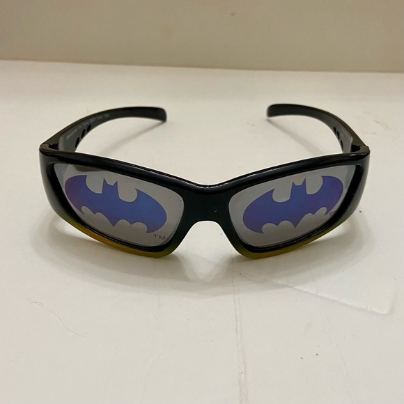 TM & DC Comics Batman Kid’s Sunglasses - Picture 3 of 13